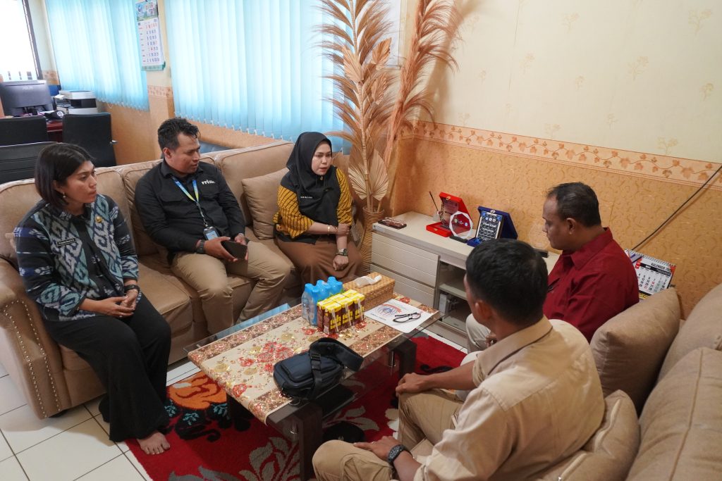 Kunjungan Anggota Komisi III DPRD Samarinda, SMKN 3 Bahas Isu Lingkungan dan Optimalisasi Lahan Sekolah 1000076560